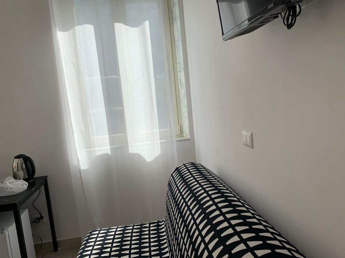 Vittoria Luxury Suite Вико Екуензе Екстериор снимка