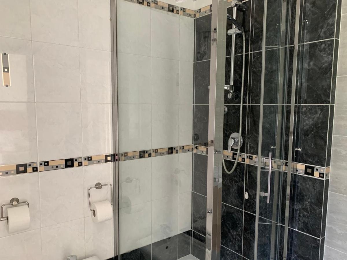 Vittoria Luxury Suite Вико Екуензе Екстериор снимка
