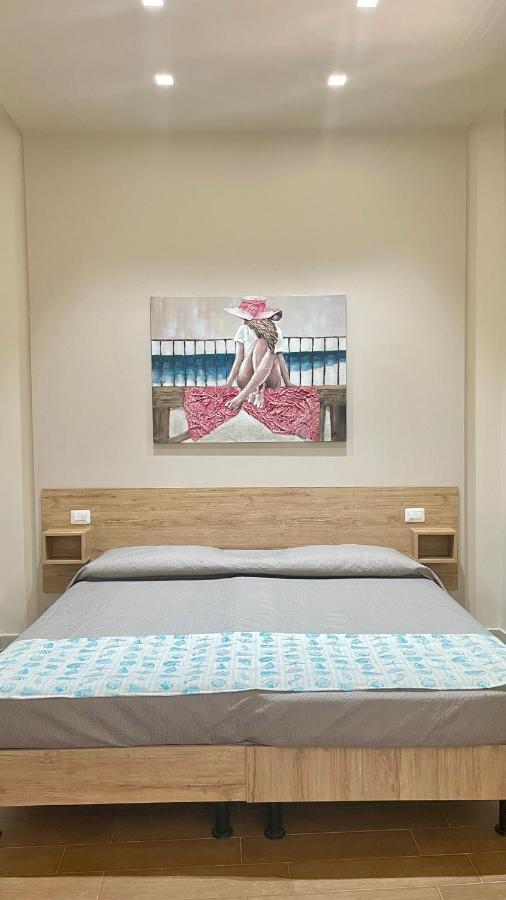 Vittoria Luxury Suite Вико Екуензе Екстериор снимка