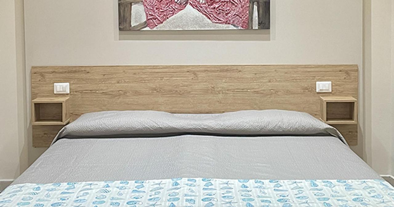 Vittoria Luxury Suite Вико Екуензе Екстериор снимка